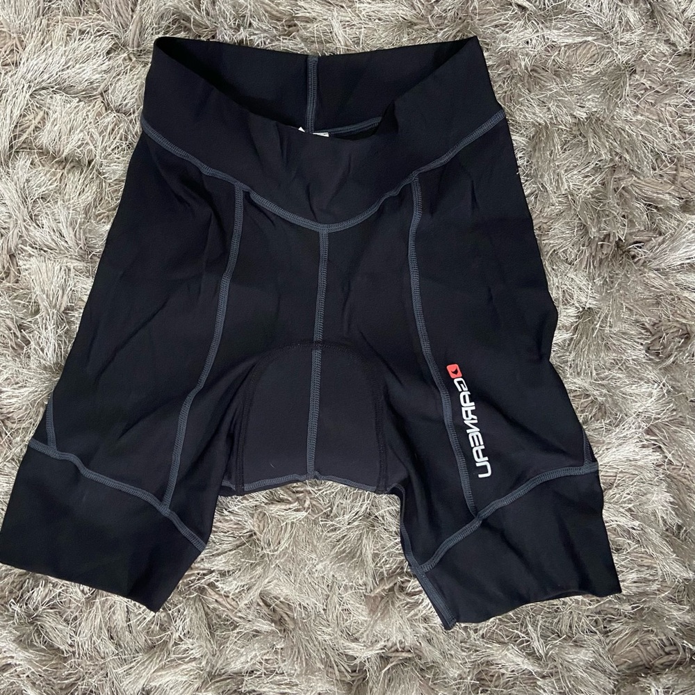 Garneau women black padded bike shorts. Size M. Used.